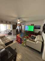 featured image of 1426 Farmington Ave #NA