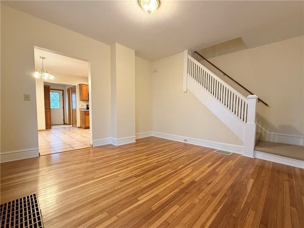 238B Glenwood Ave - Photo 3 of 14