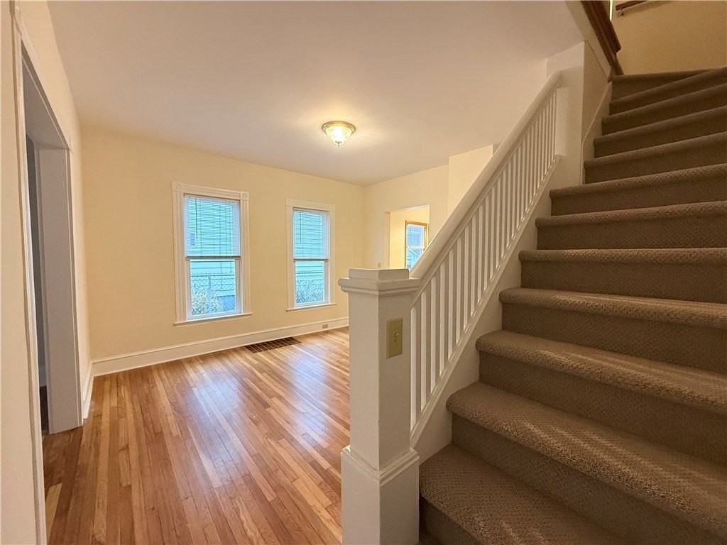 238B Glenwood Ave - Photo 4 of 14