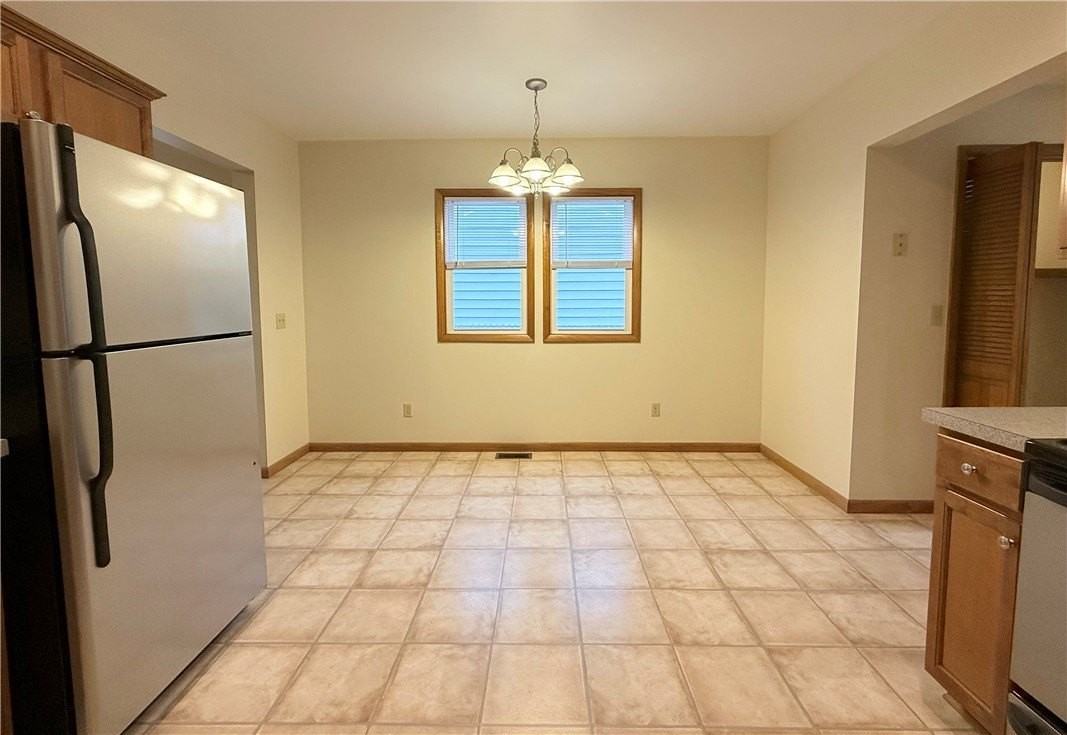 238B Glenwood Ave - Photo 6 of 14