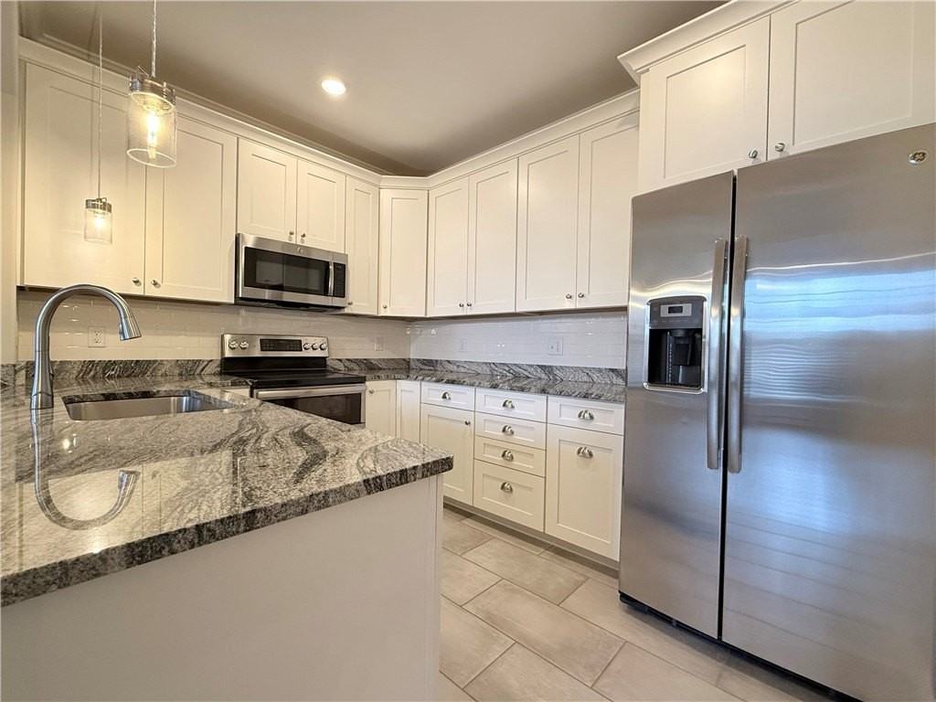 406 1C E 8th Street - Photo 7 of 20