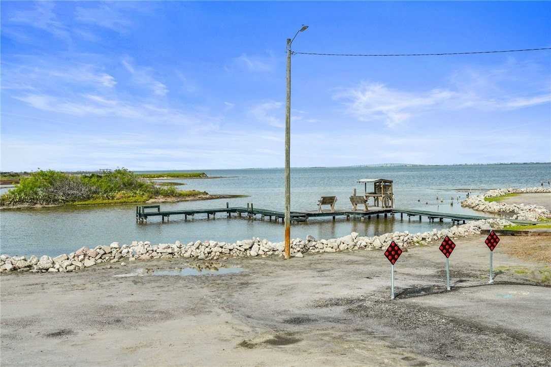 4030 Walker Dr - Photo 2 of 16