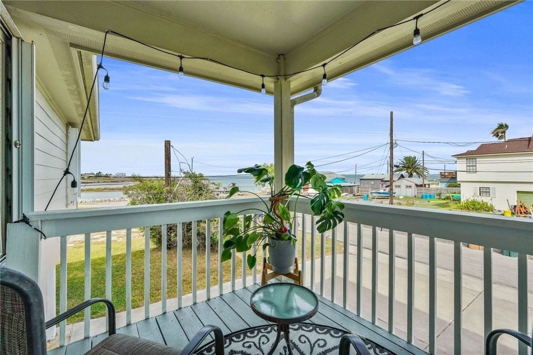 4030 Walker Dr - Photo 3 of 16