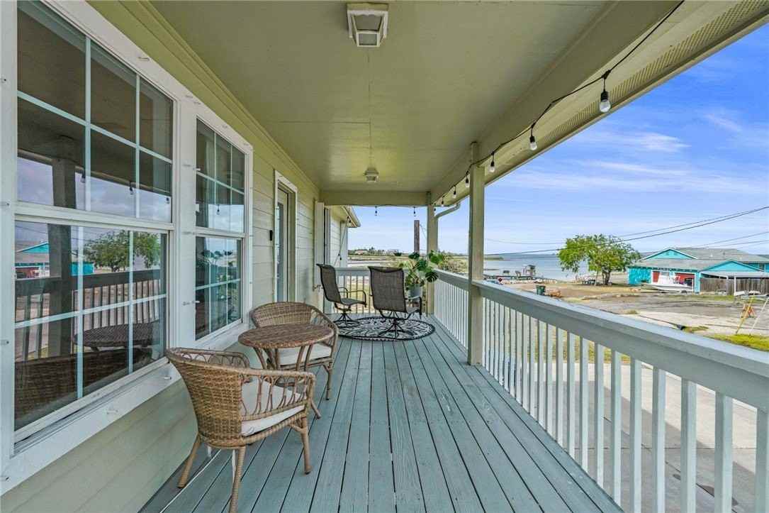 4030 Walker Dr - Photo 5 of 16