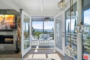 featured image of 3288 Wrightwood Dr