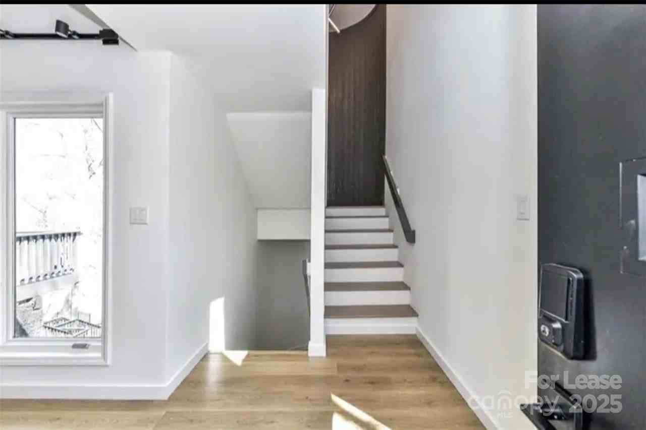 216 Hermance Lane - Photo 6 of 20