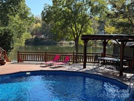 1011 Lake Shore Dr - Photo 1 of 1