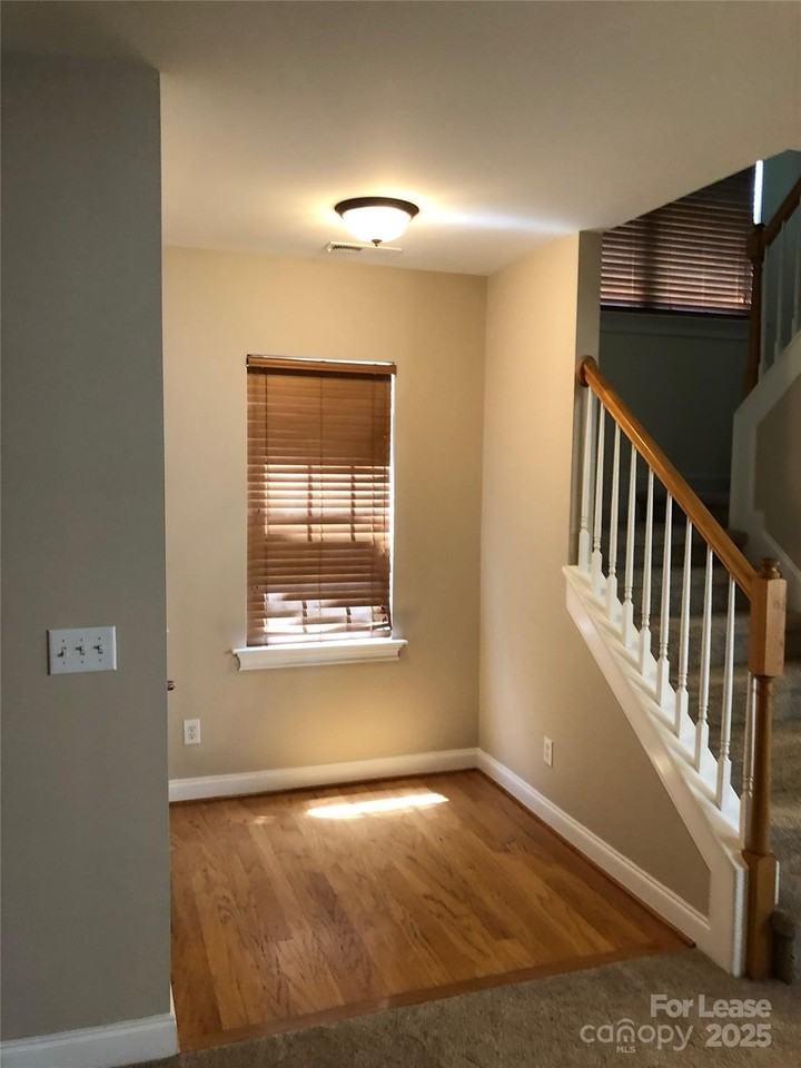 7846 Jester Park Drive - Photo 5 of 17