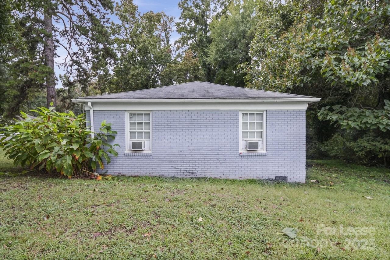 2621 Druid Hills Way Apt 4 #4 - Photo 7 of 35