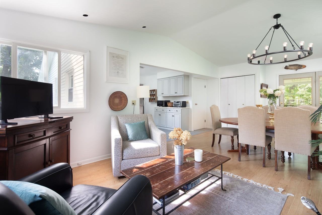 37 Greene Avenue - Photo 4 of 17