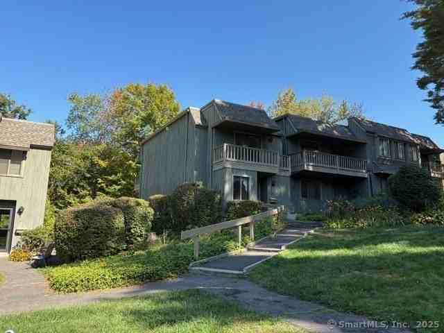 8 Village Rd #8 - Photo 2 of 25