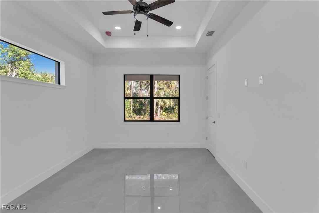 3307 35th St W - Photo 7 of 18