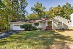 109 Edgewood Dr - Photo 1 of 1