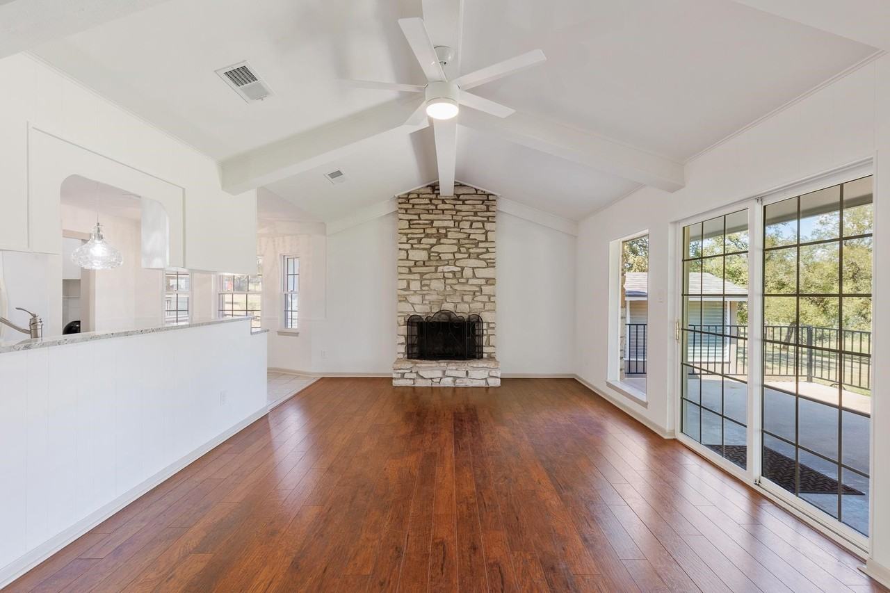 142 Lake Shore Dr - Photo 4 of 30