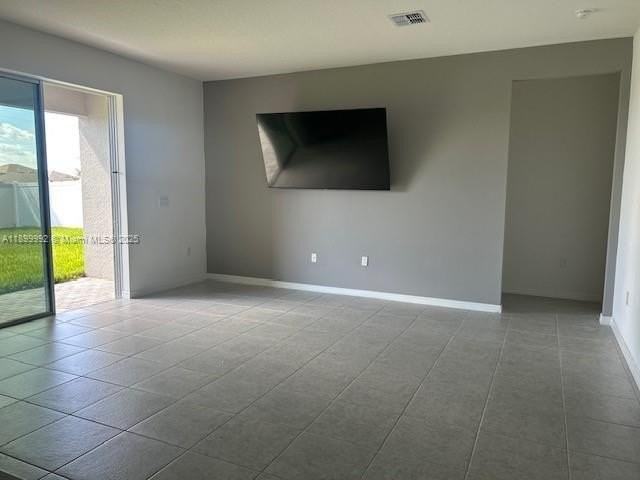 271 Bottle Brush Dr - Photo 7 of 36