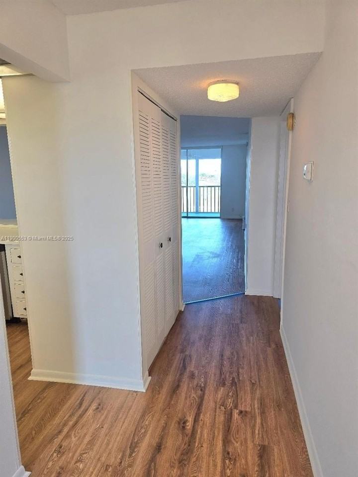 2571 Aragon Blvd #414 - Photo 5 of 27