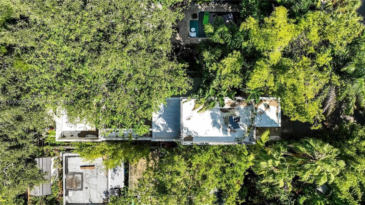 2205 Overbrook Street - Photo 6 of 41