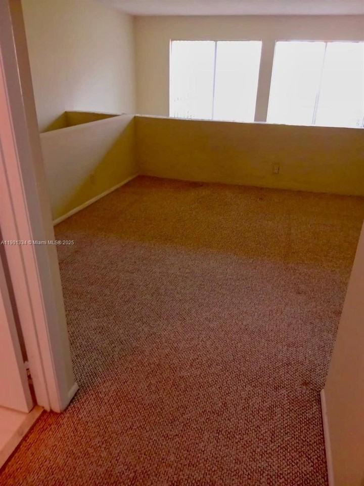 18051 Nw 68th Ave #J102 - Photo 6 of 15