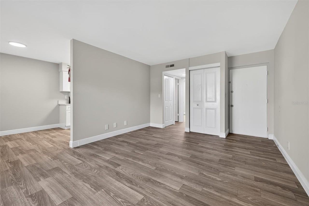 612 Bass Ct #1130D - Photo 5 of 34