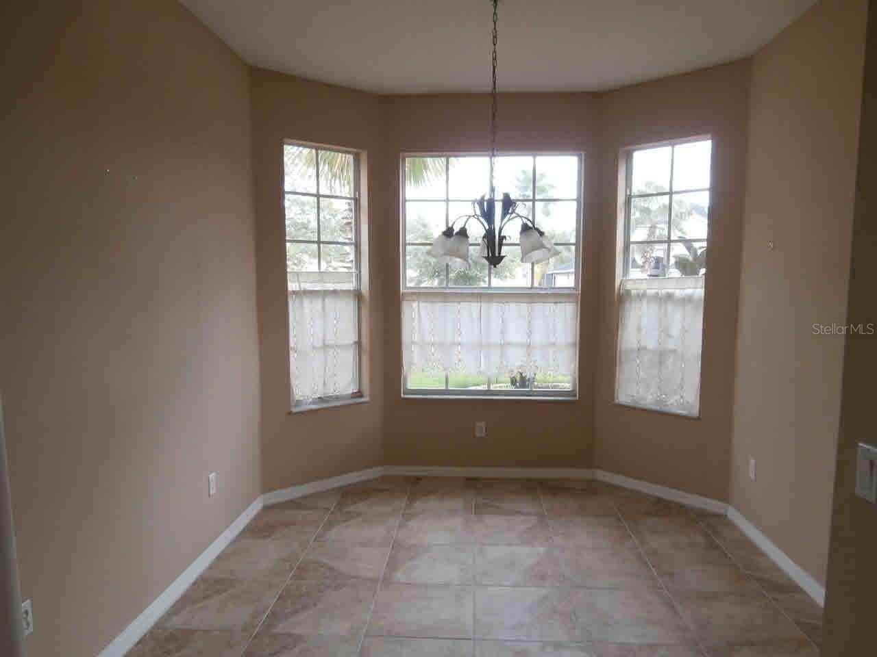 13236 Early Frost Cir - Photo 5 of 12