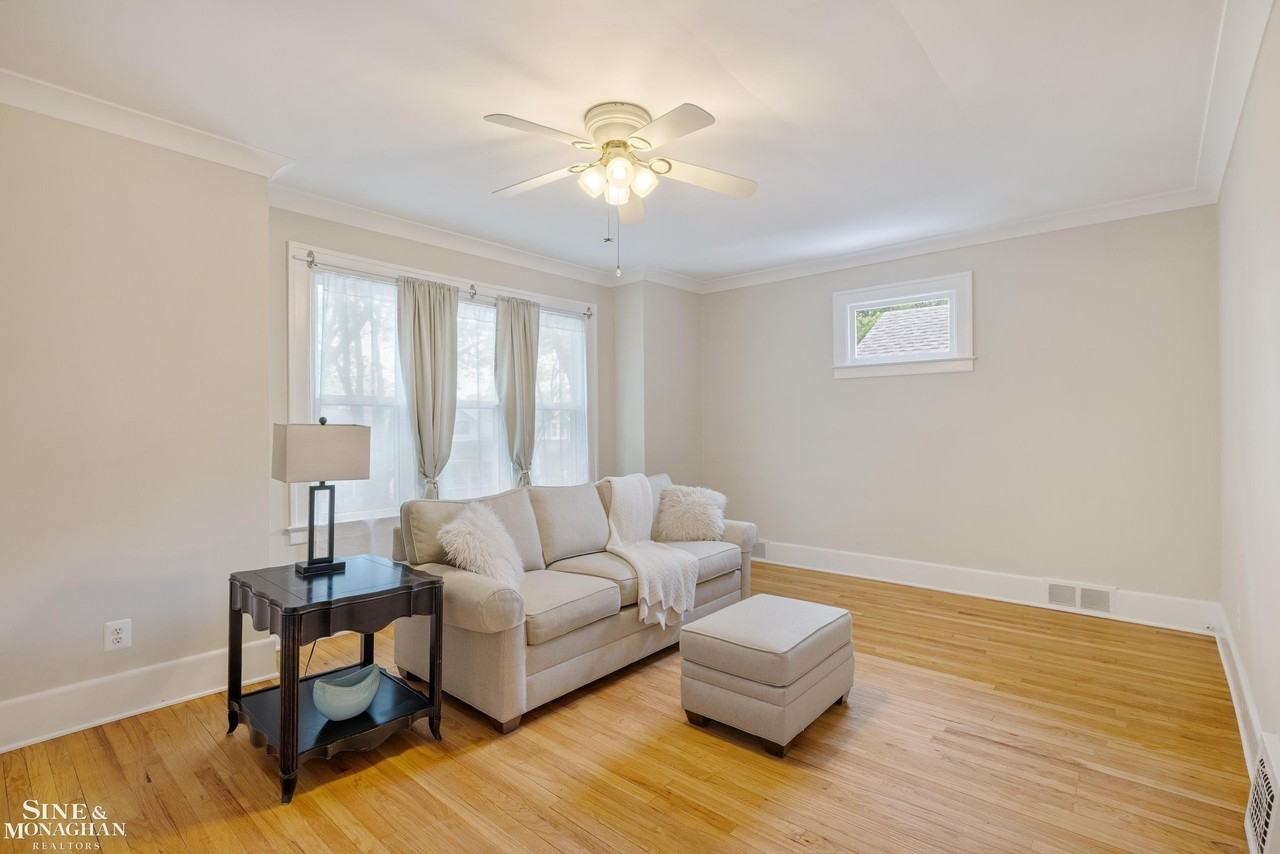 1332 Maryland St - Photo 2 of 24