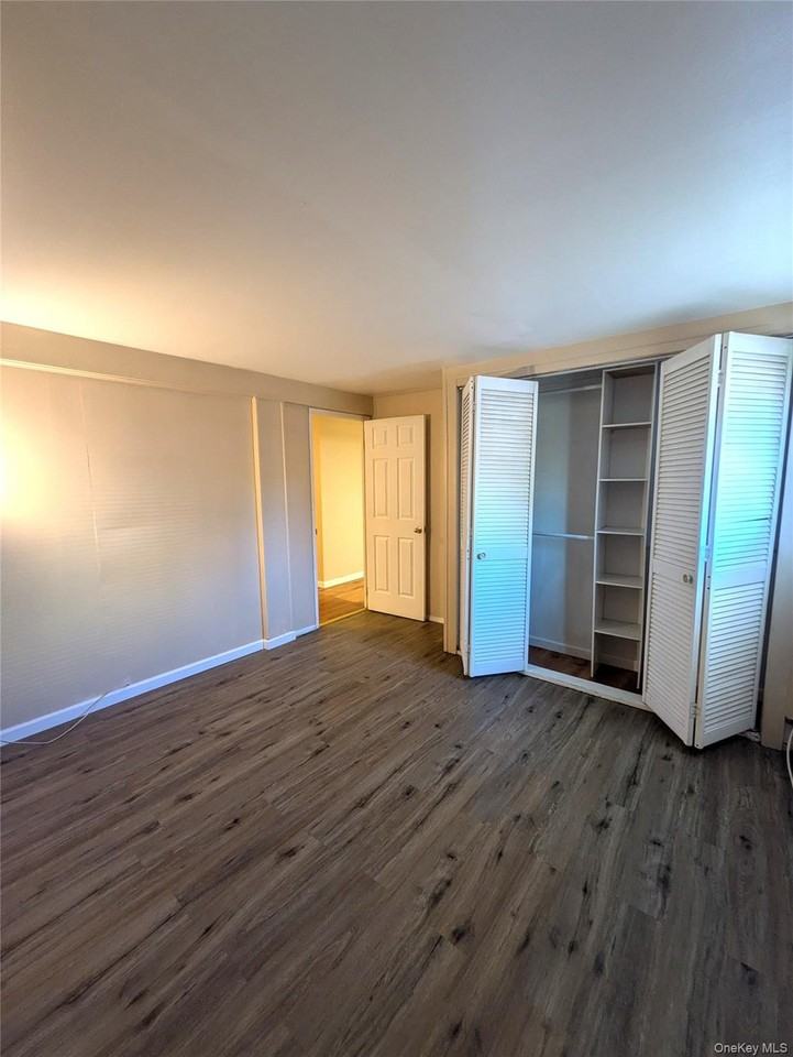 50 Sand St - Photo 2 of 7