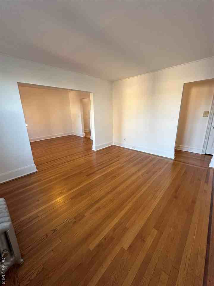 40 Fairview Ave #5 - Photo 5 of 8