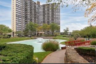 1 Bay Club Dr #9N - Photo 1 of 1