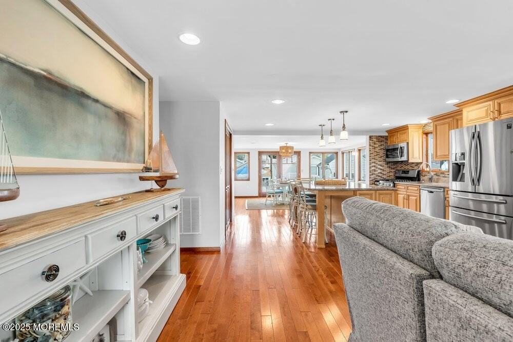 308 16th Ave - Photo 6 of 30