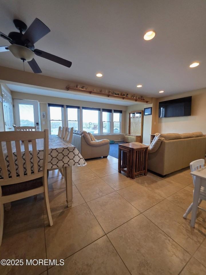 37 Dune Ter - Photo 2 of 16