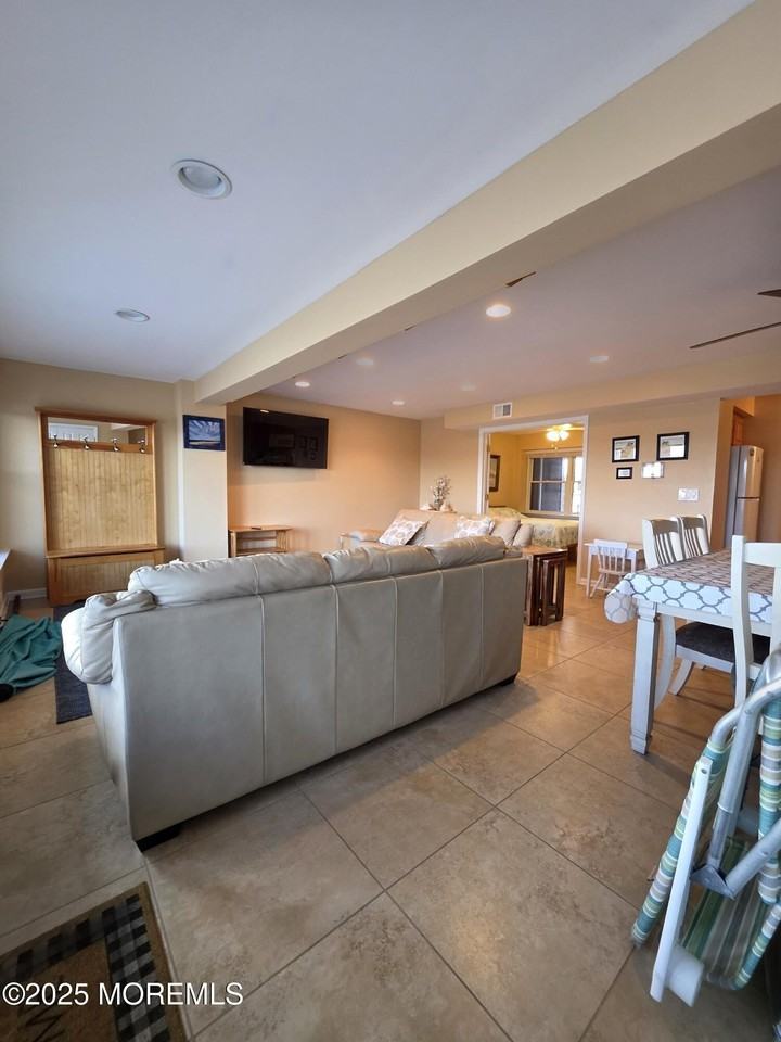 37 Dune Ter - Photo 5 of 16