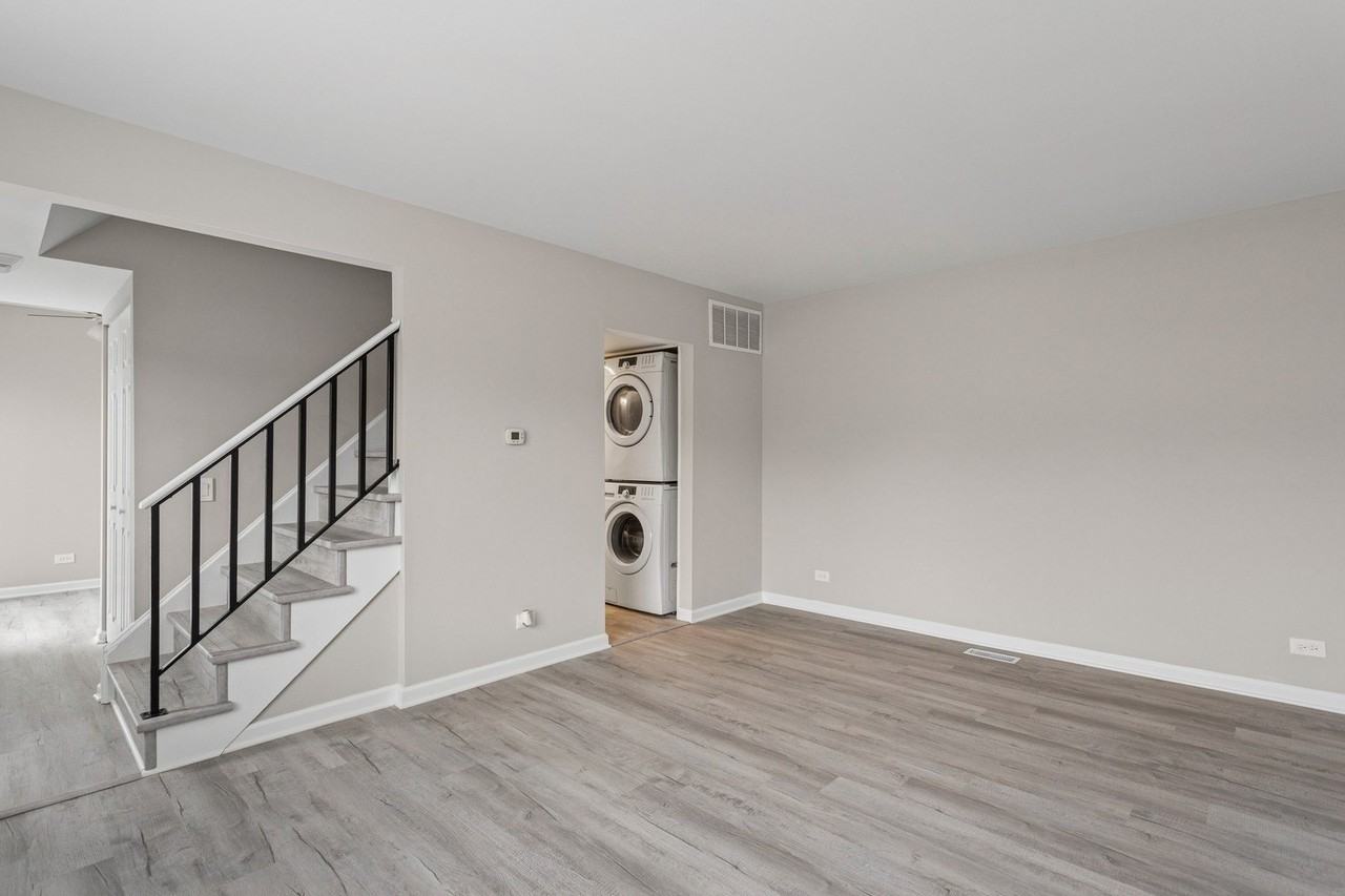 4 Tower Court - Photo 5 of 20