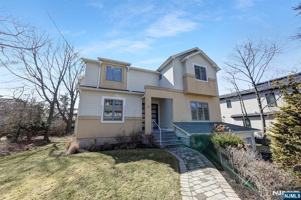 featured image of 42 Elm St