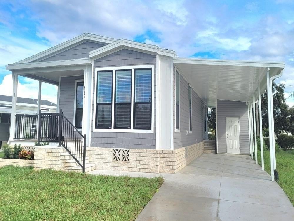 41094 Roselle Loop #905 - Photo 2 of 20