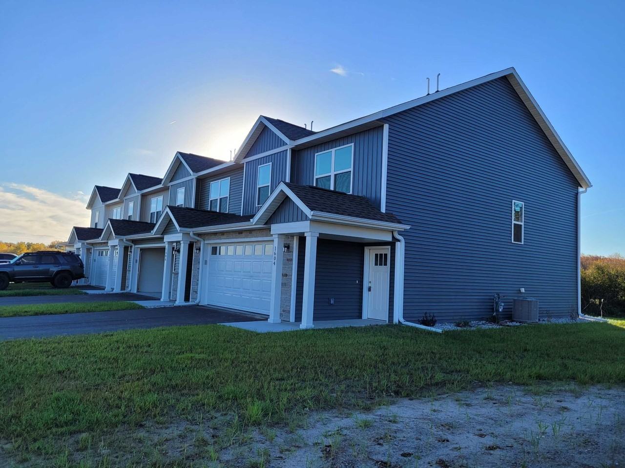 1604 E 23rd St #NA - Photo 2 of 39