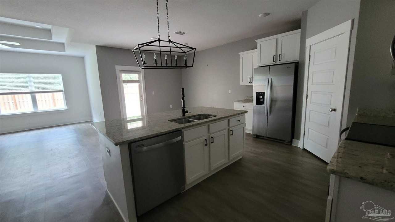 5748 Conley Ct - Photo 6 of 22