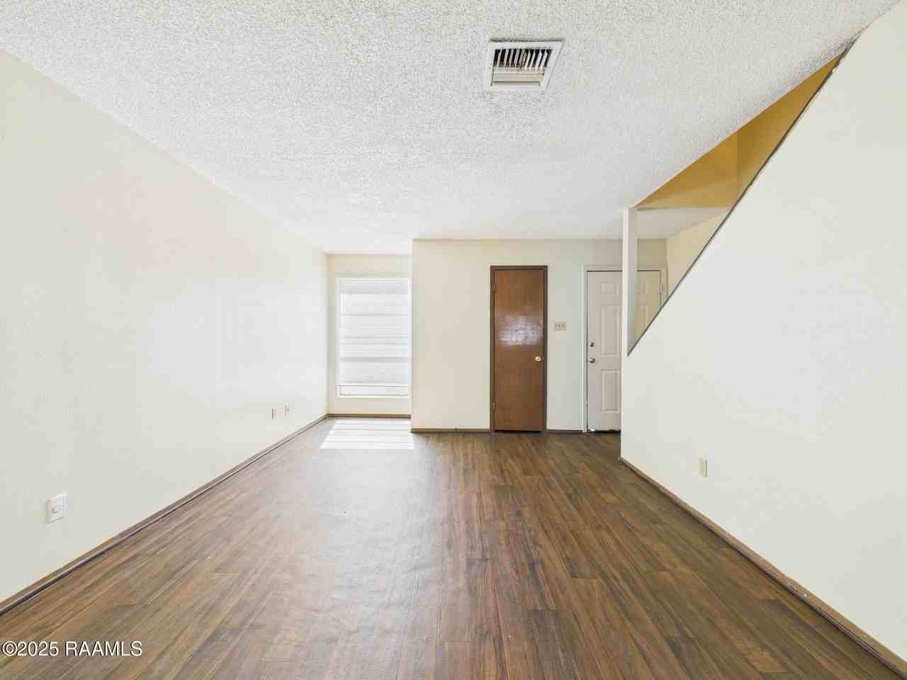 201 High Meadows Blvd #122 - Photo 4 of 20