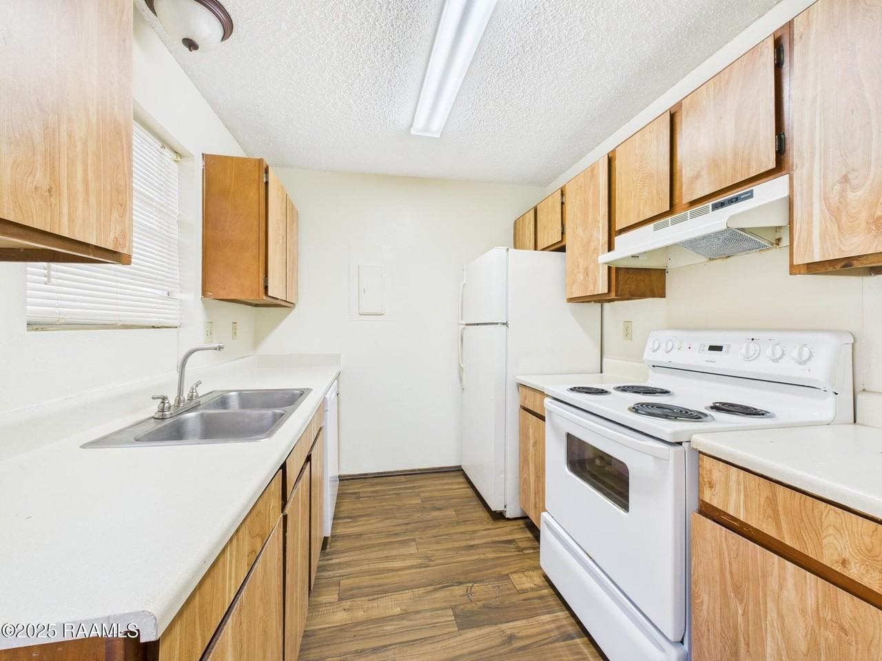 201 High Meadows Blvd #122 - Photo 5 of 20