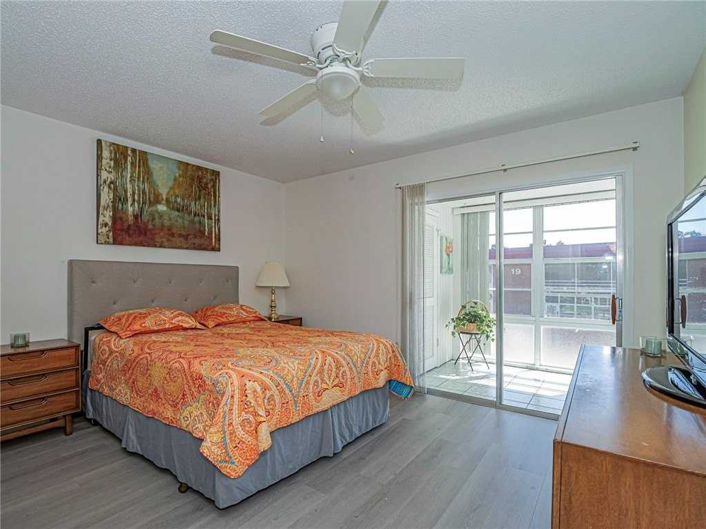 17 Vista Palm Lane #201 - Photo 5 of 13