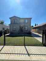 featured image of 834 East 77th Street #1/2