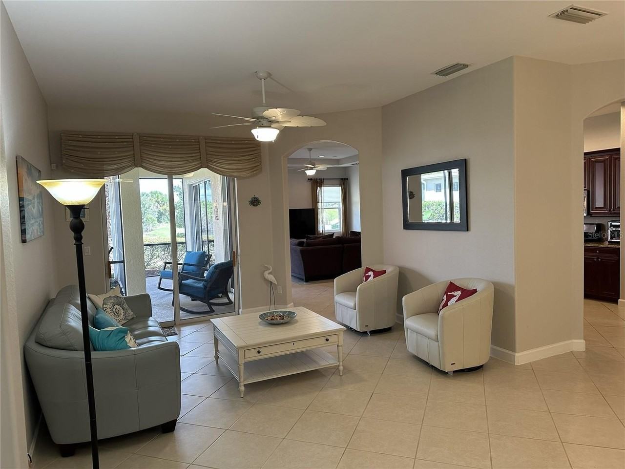 218 Montelluna Dr - Photo 4 of 33