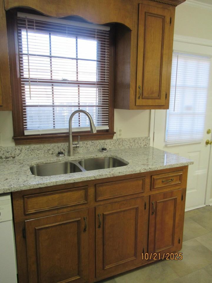 22 Hackberry Ct - Photo 7 of 25