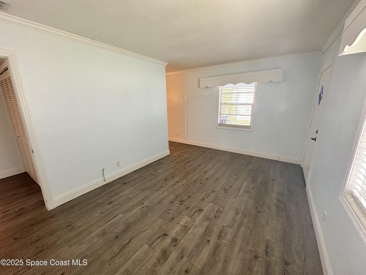 350 Vesta Cir - Photo 4 of 20