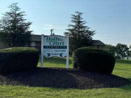 featured image of 1 Holly Ct