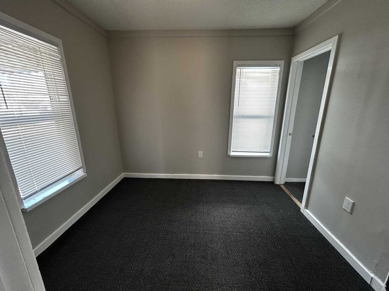 1822 North Sheridan Road - Photo 5 of 17