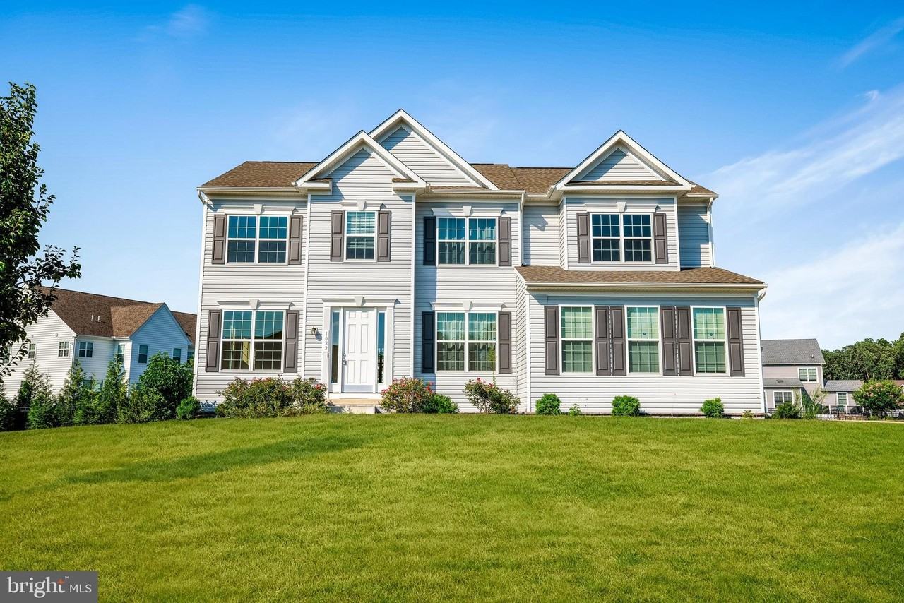 1022 Fawn Haven Walk - Photo 3 of 46