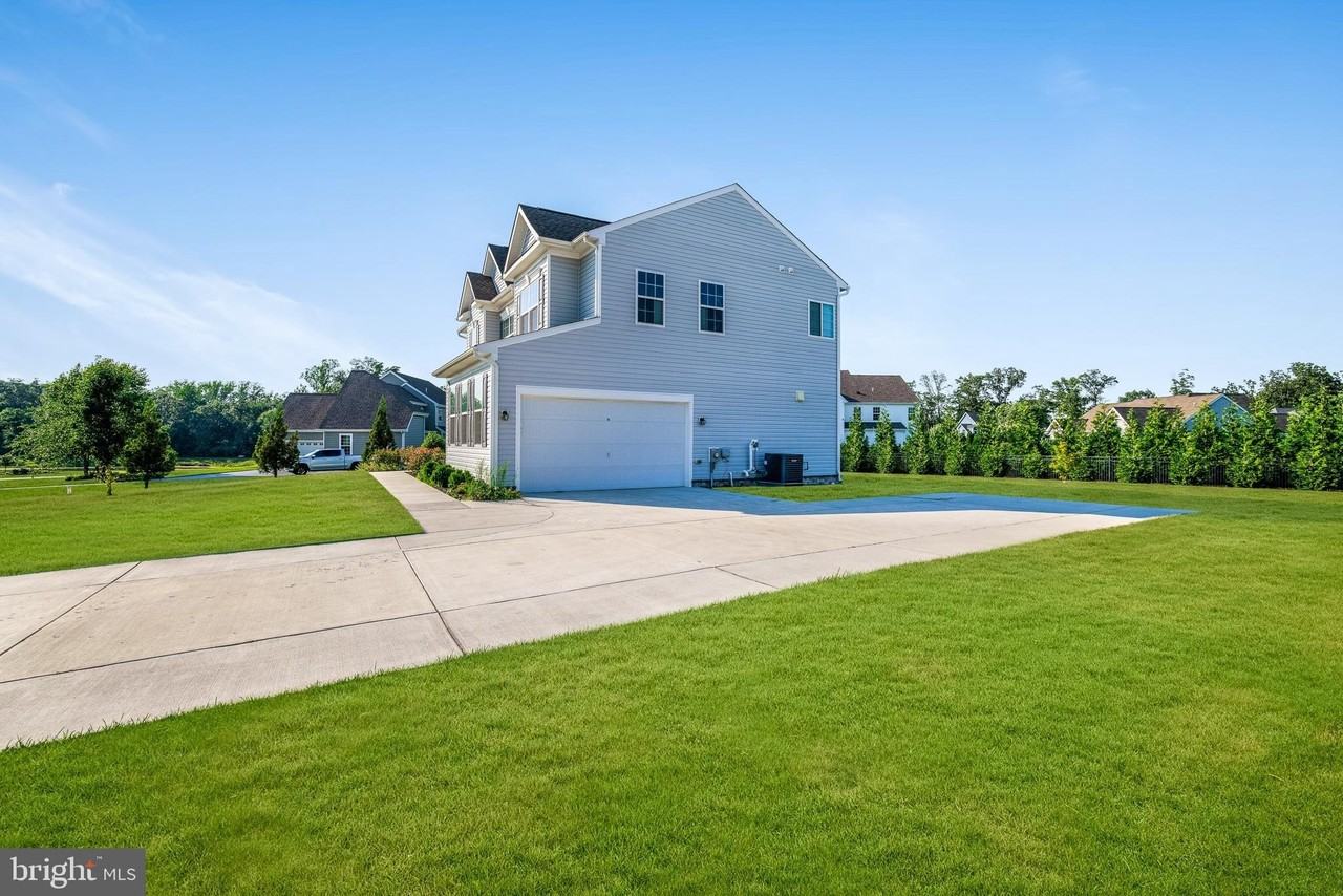 1022 Fawn Haven Walk - Photo 4 of 46