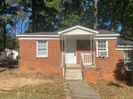 featured image of 1414 Catherine Simmons Ave #4