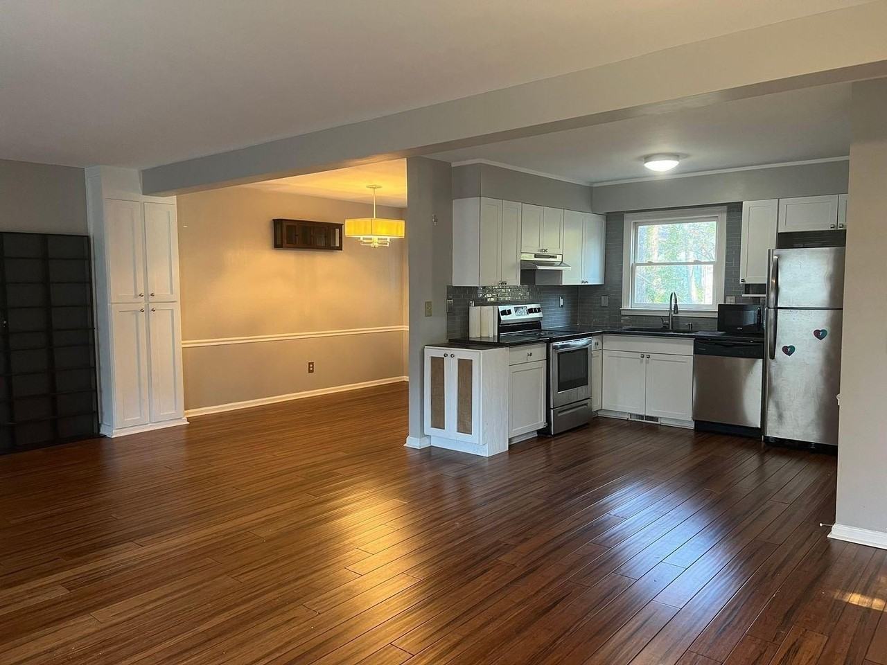 5912 Pinetree Court - Photo 2 of 18