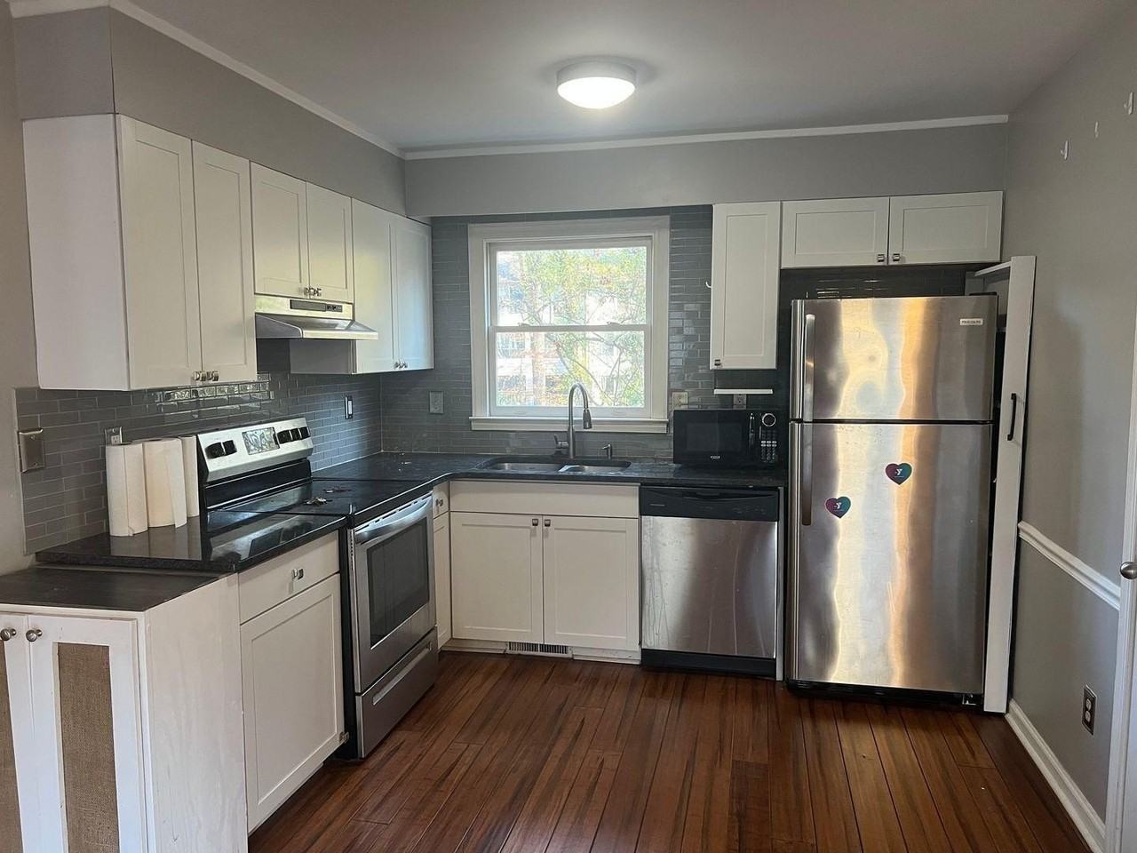 5912 Pinetree Court - Photo 7 of 18